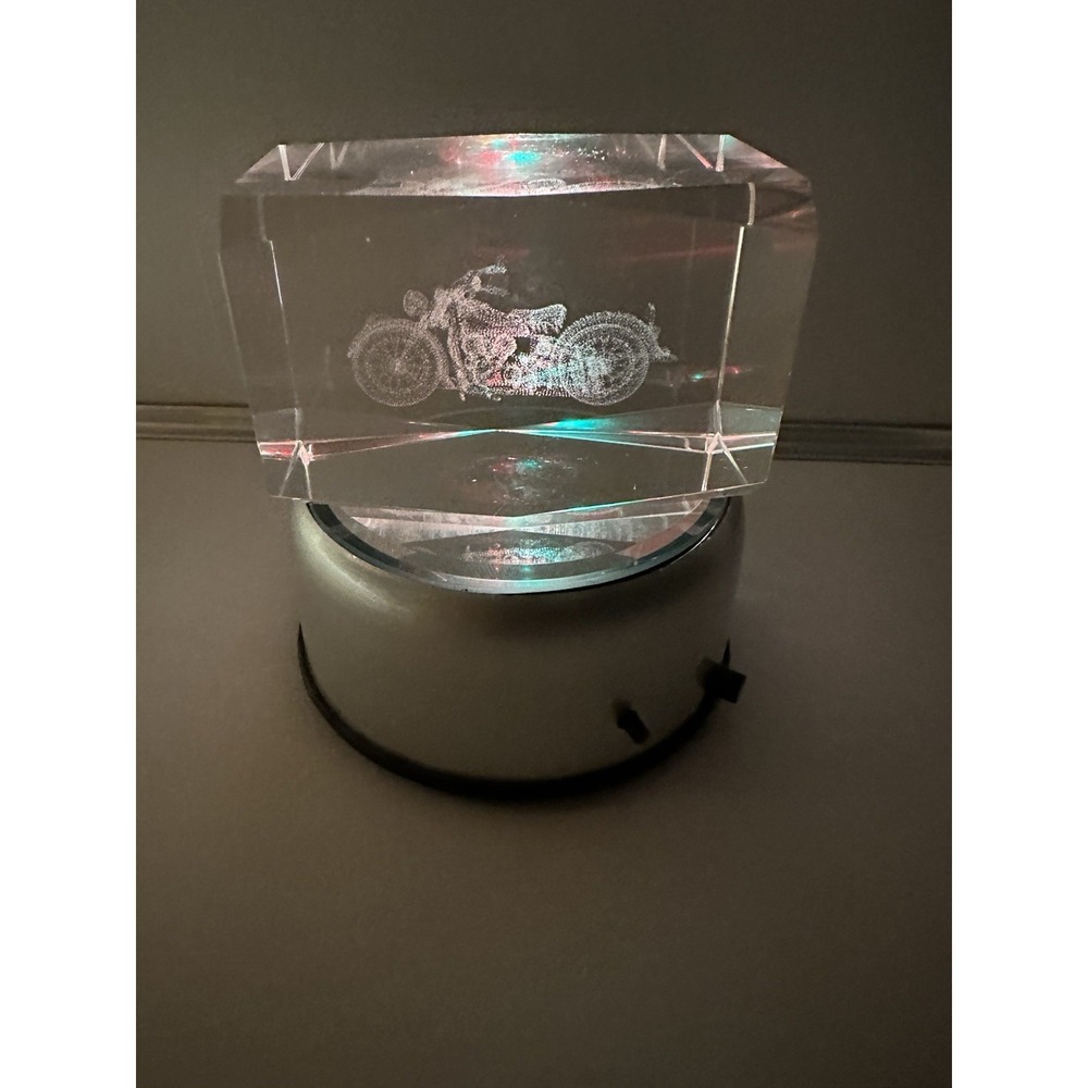 3D LASER ETCHED CRYSTAL HARLEY DAVIDSON Motorcycle PAPERWEIGHT RETRO DECOR‎